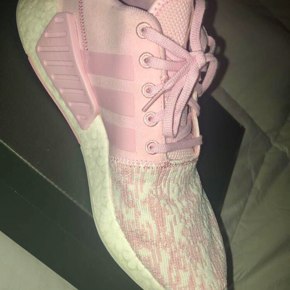 Women’s Adidas NMD R2